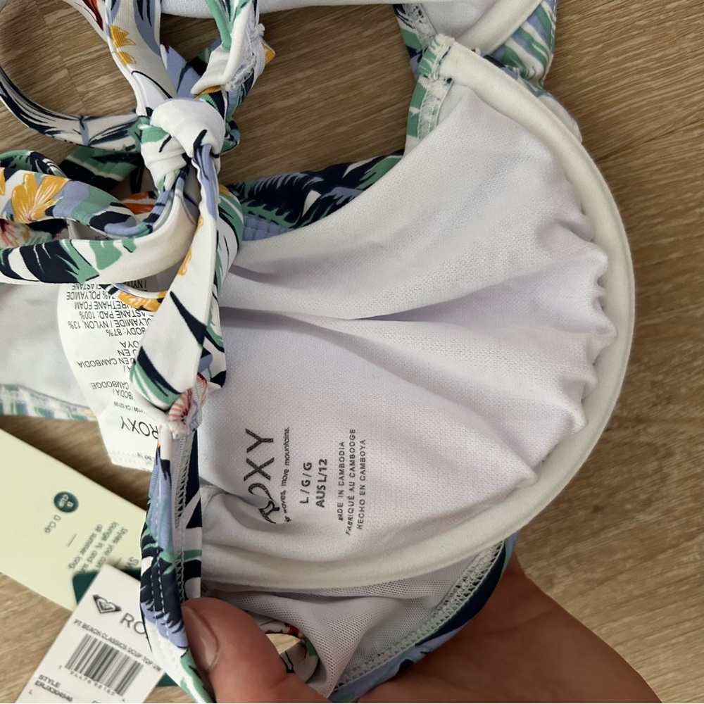 NWT roxy bikini top - Picture 7 of 8